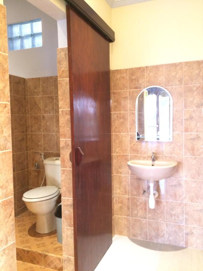 Mandhara Chico Bungalow Lovina Exterior foto