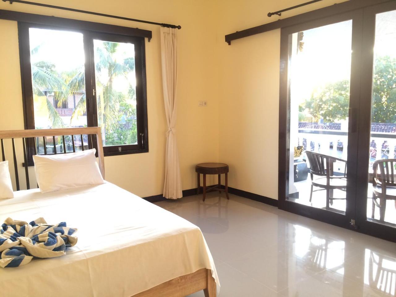 Mandhara Chico Bungalow Lovina Exterior foto